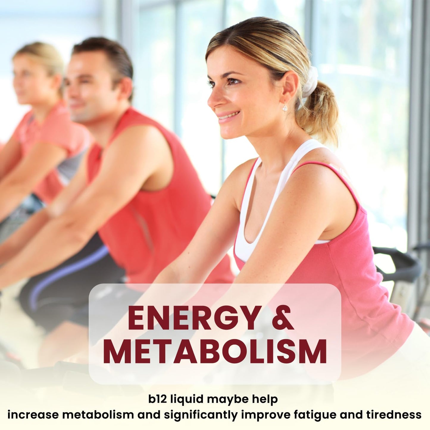 Botella de suplemento líquido vitamina B12 para metabolismo y energía