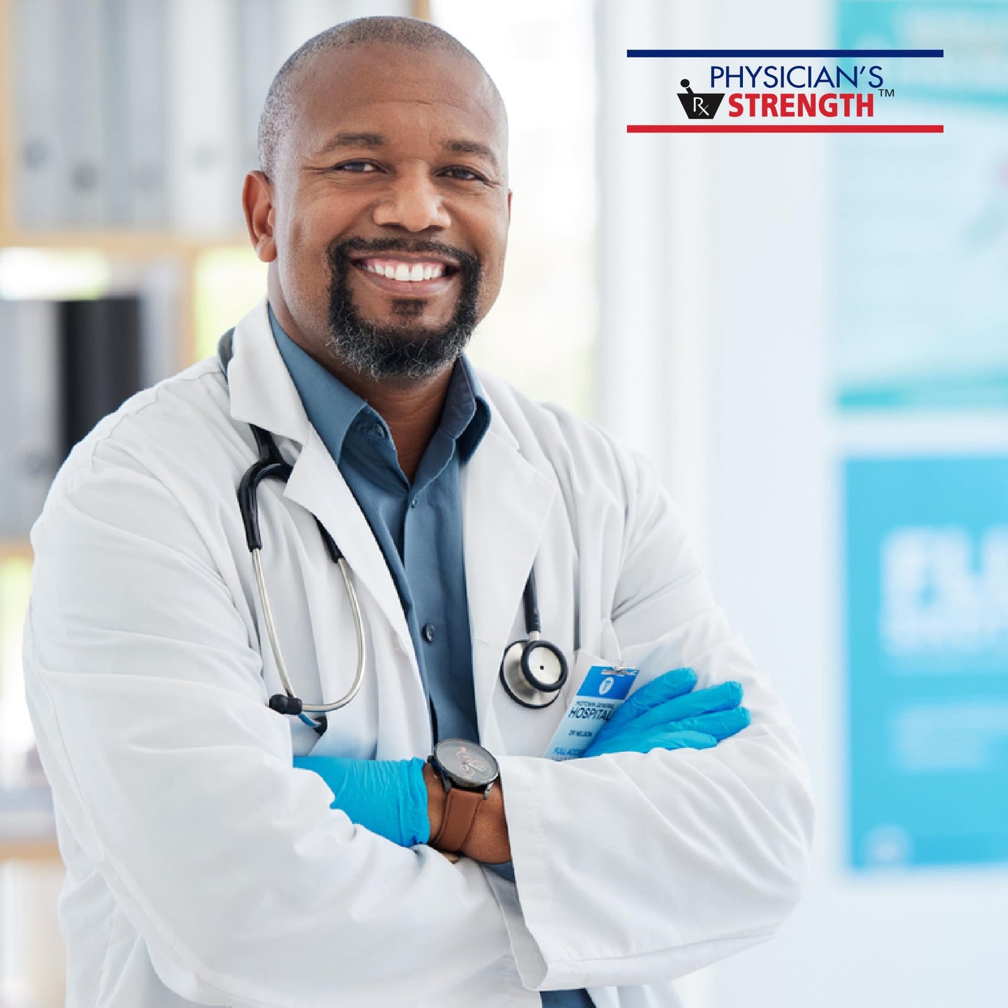 Doctor apoyando suplemento PotentPak