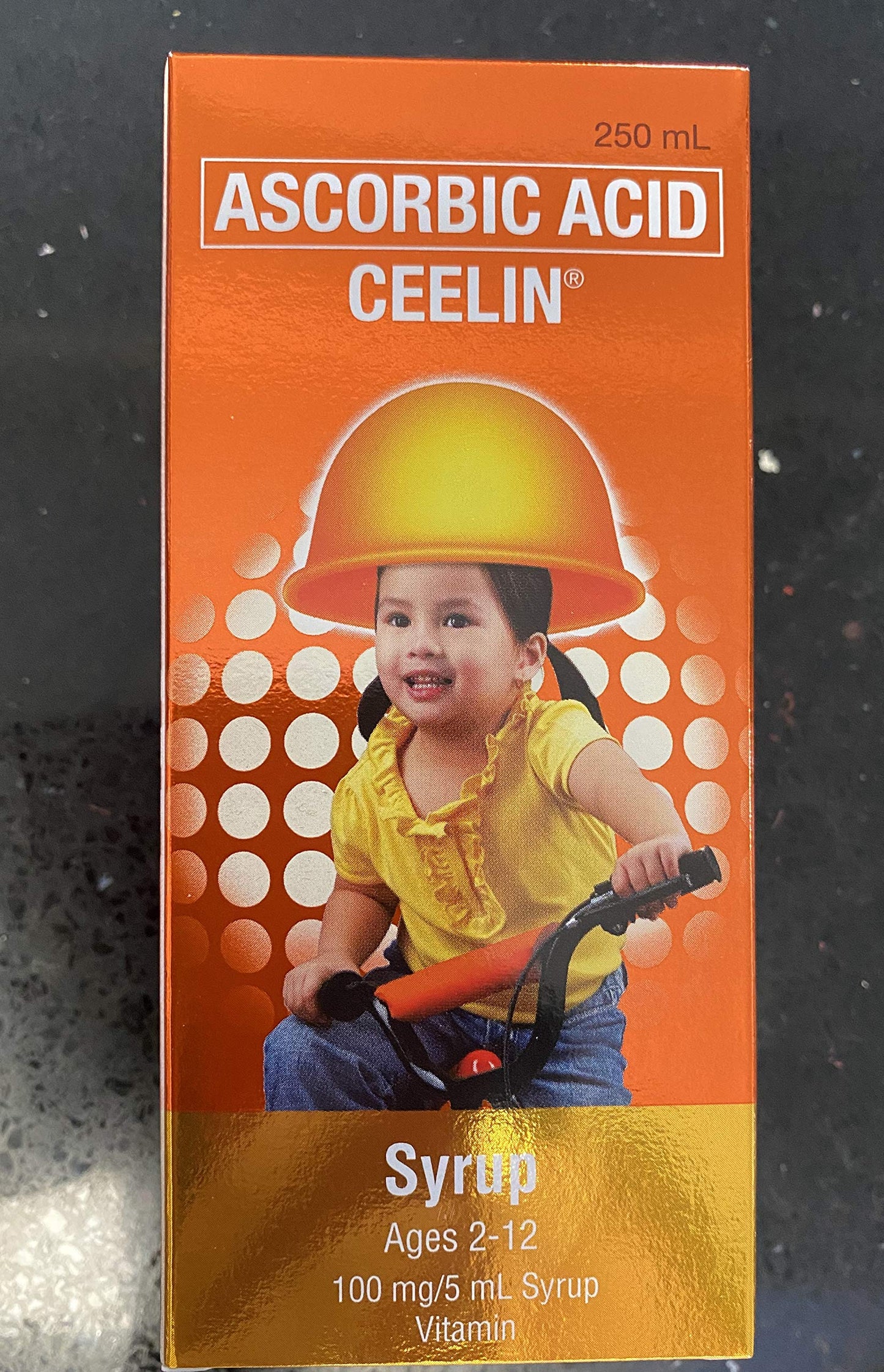 Botella jarabe vitamina C Ceelin 250ml para niños sabor naranja