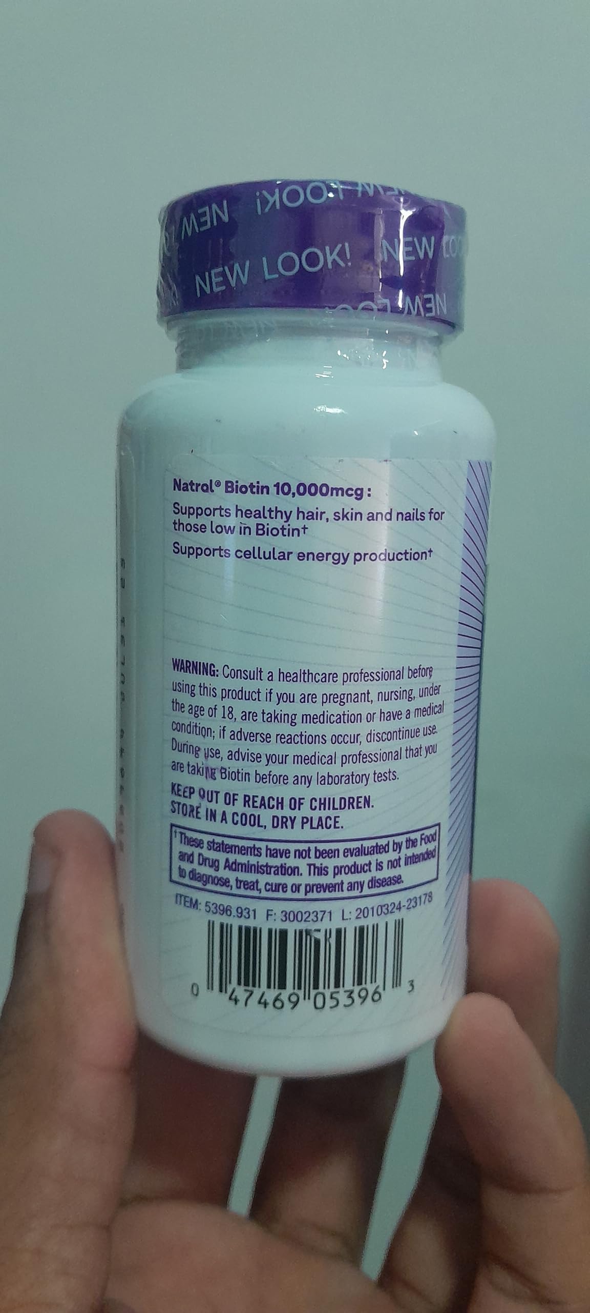 Lado posterior envase Natrol Biotin Max 10000mcg
