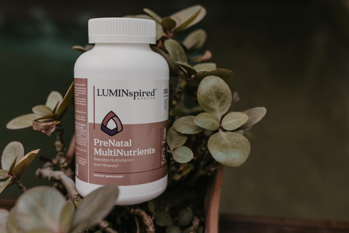 LUMINspired Health vitaminas prenatales para salud materna óptima.