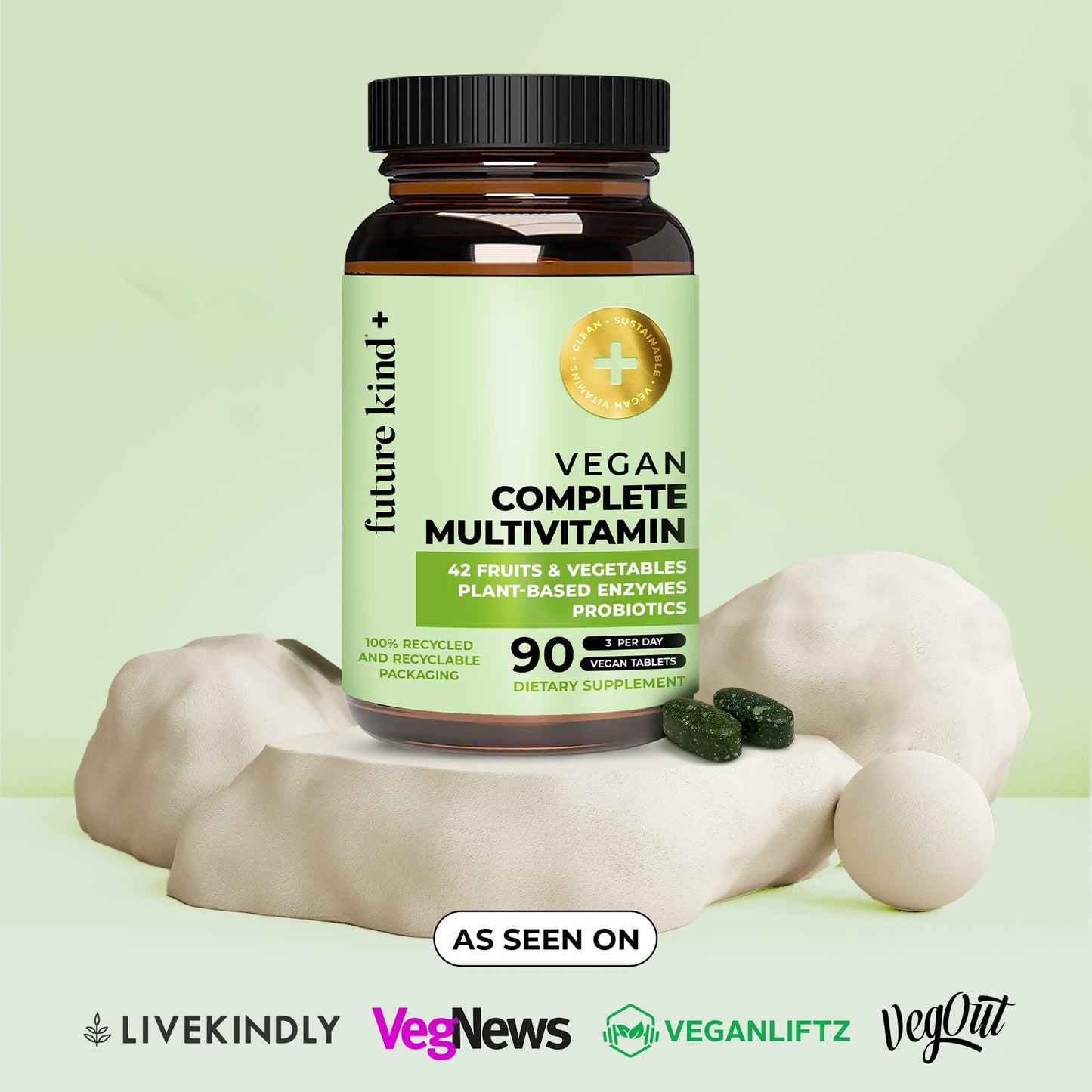 Multivitamínicos veganos Future Kind en presentación promocional con botellas.