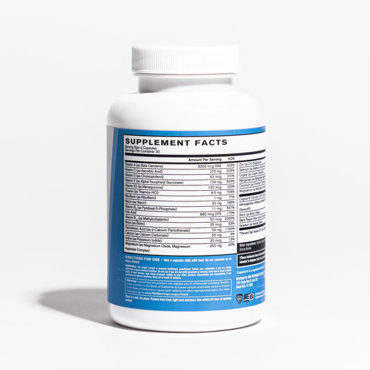 Botella de BPN con tabla de ingredientes activos en vitaminas y minerales.