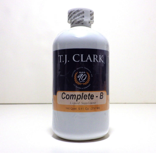 Botella de fórmula avanzadaa Complete B de T. J. Clark