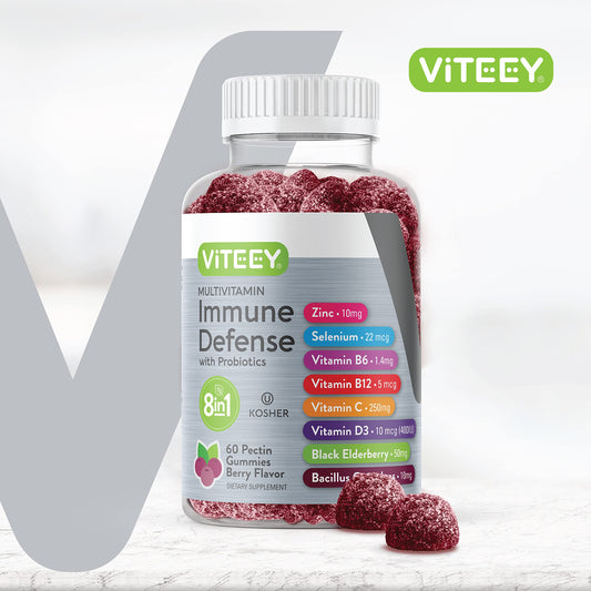 Botella de gomitas multivitamínicas con etiqueta de ingredientes
