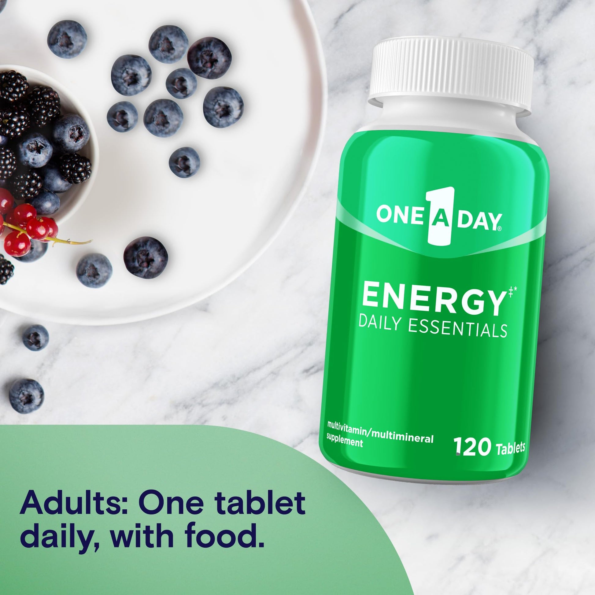 Botella de multivitaminas One A Day en cocina con arándanos