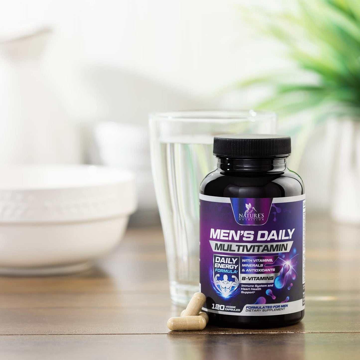 Botella multivitaminas Nature's Nutrition para hombres