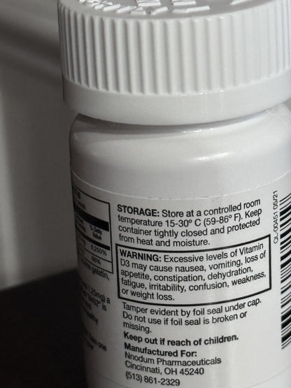 Caja de suplemento ziks vitamina d3 50000 iu para huesos