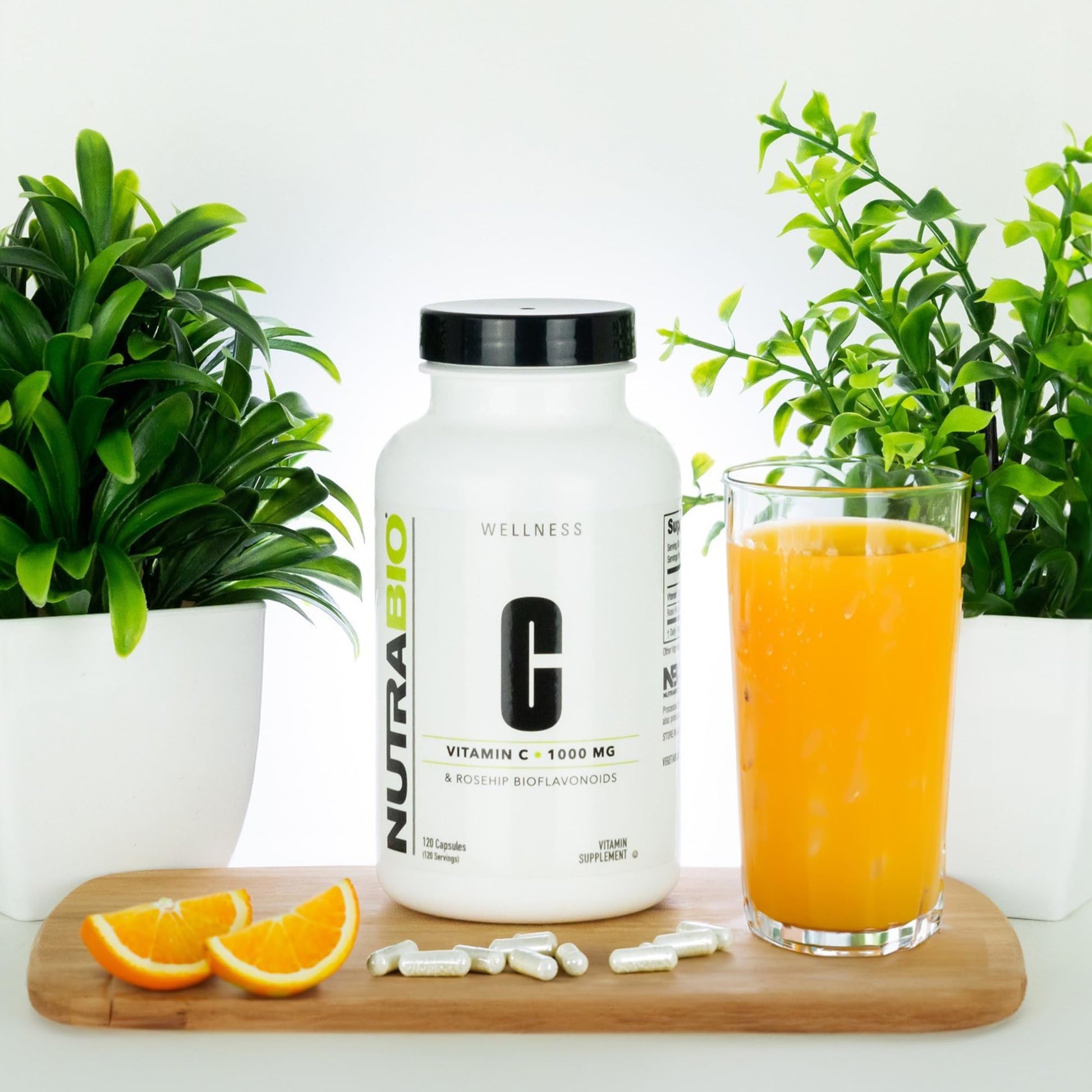 Cápsulas NutraBio vitamina C 1000mg con rosa mosqueta