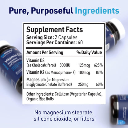 Cápsulas suplementarias de Vitamina D3, K2 y Magnesio en envase