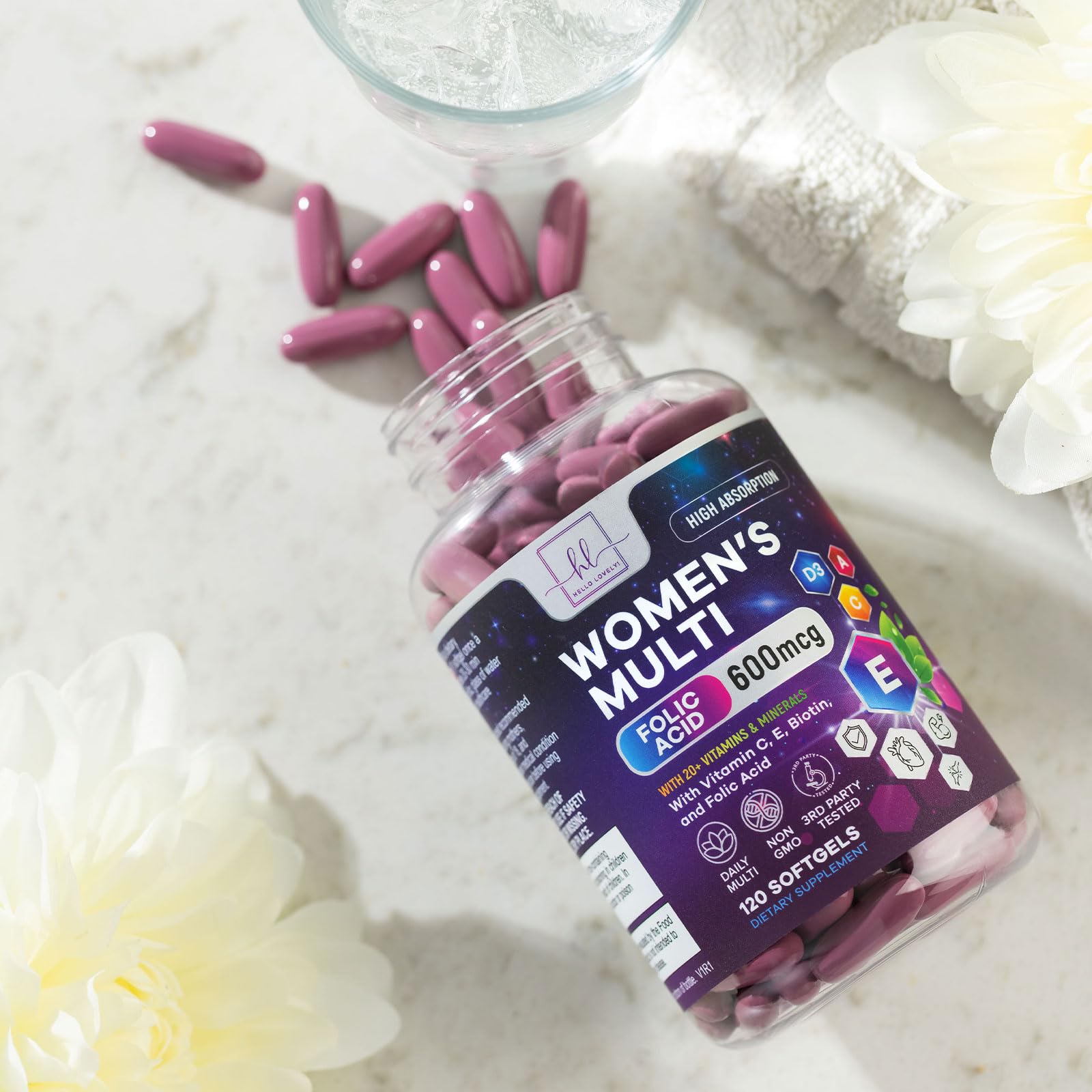 Detalle de tapa de botella multivitaminas para mujeres