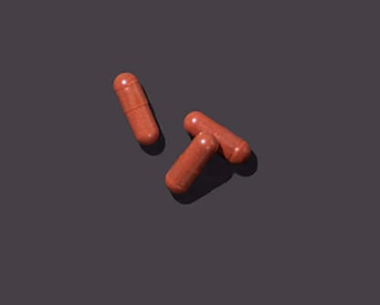 Instrucciones y tabla nutritiva del multivitamínico Fortitude.