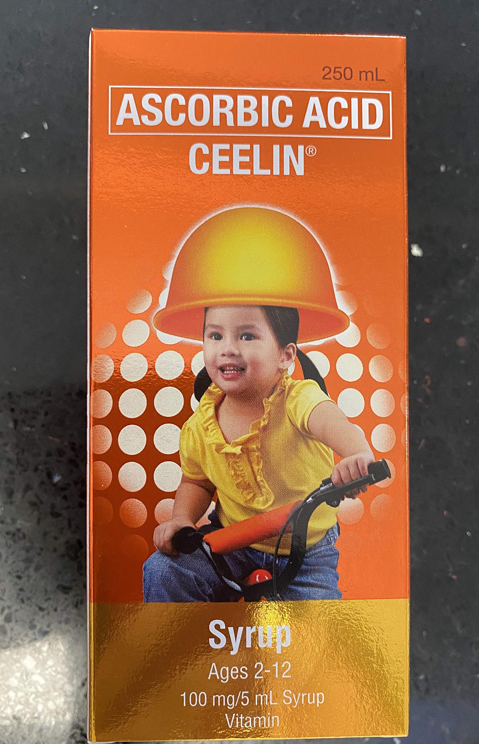Botella jarabe vitamina C Ceelin 250ml para niños sabor naranja