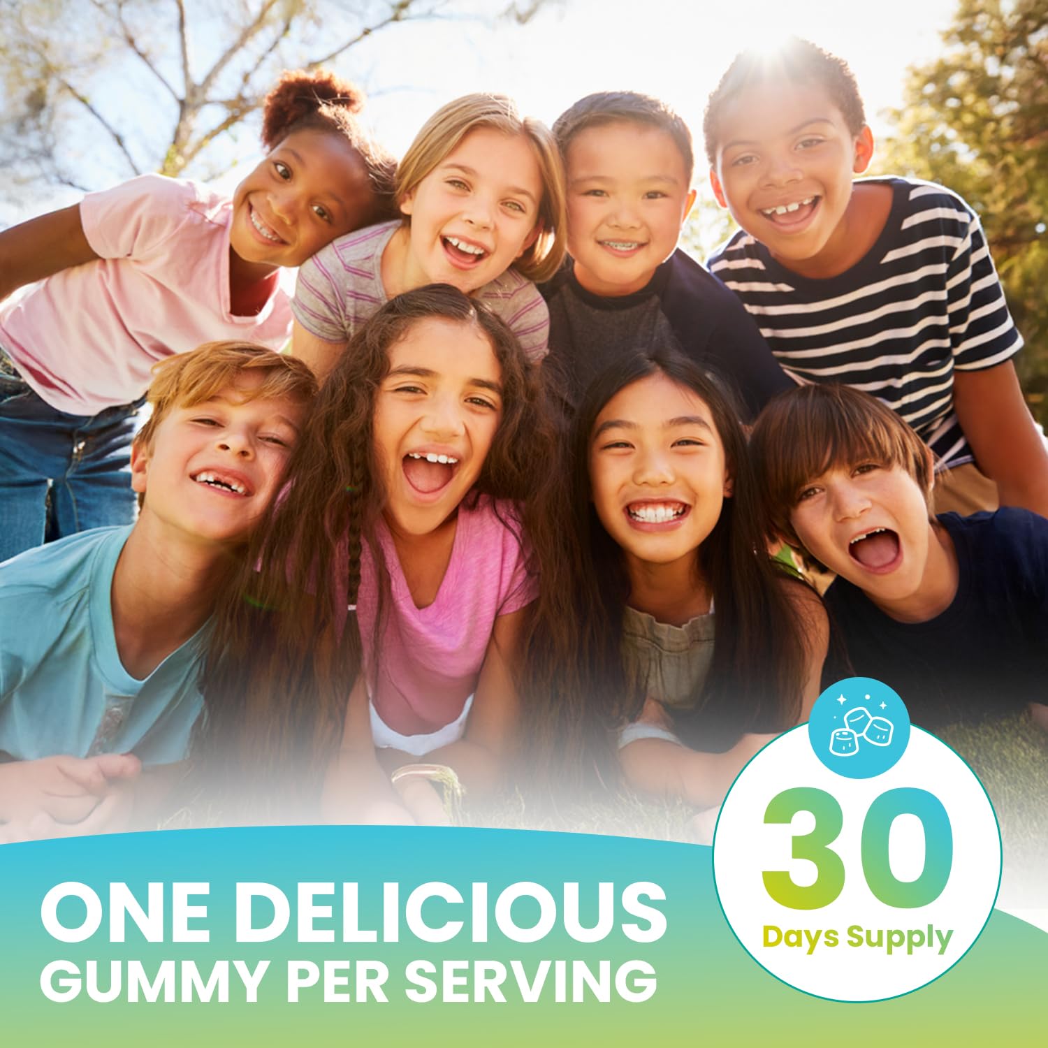 Niños disfrutando de gomitas multivitamínicas Abvite.