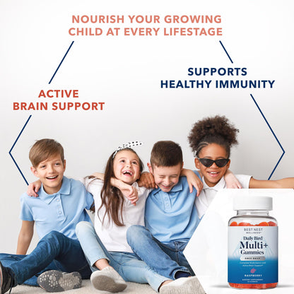 niños felices con botellas de gomitas multivitamínicas