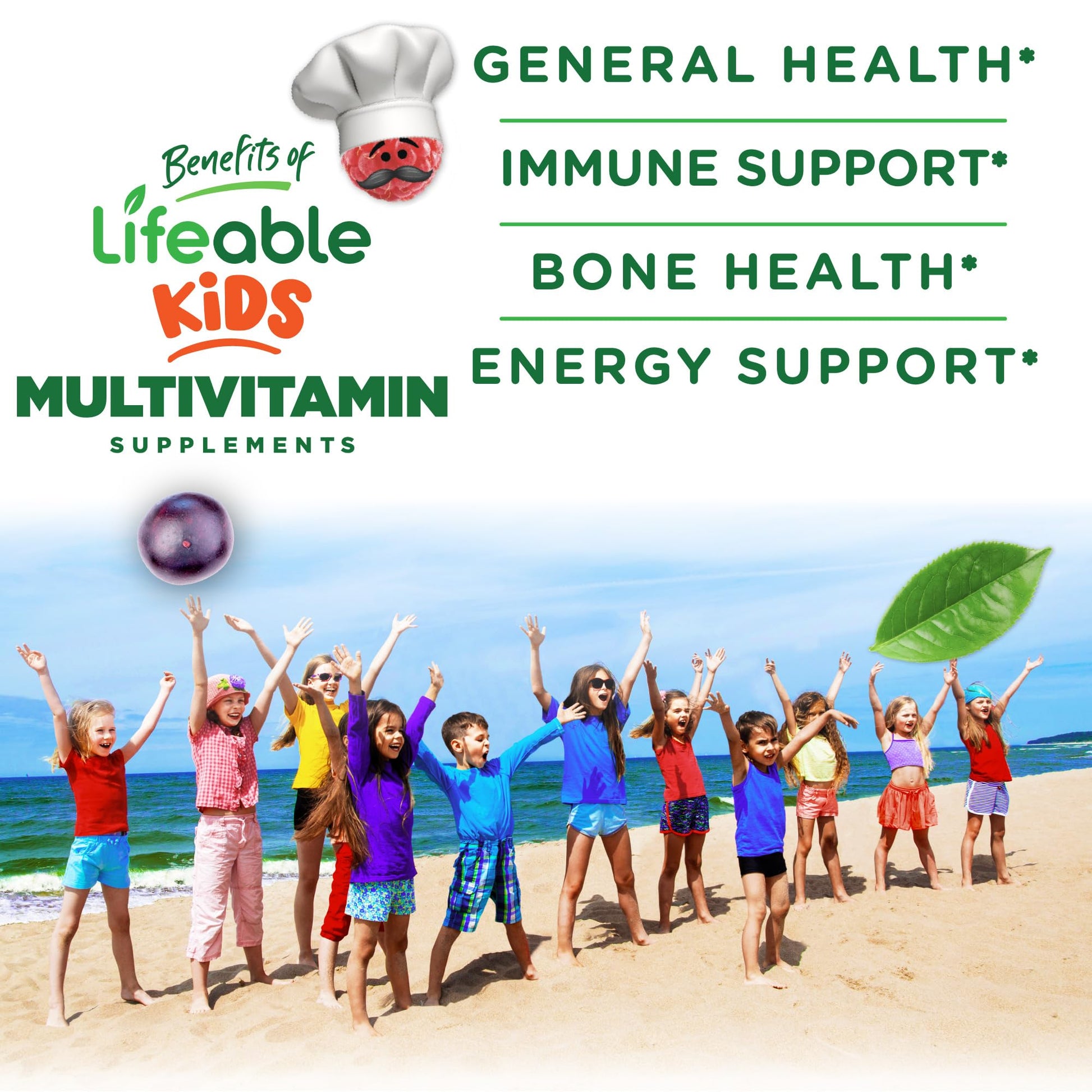Niños en la playa disfrutando salud con gomitas de vitaminas