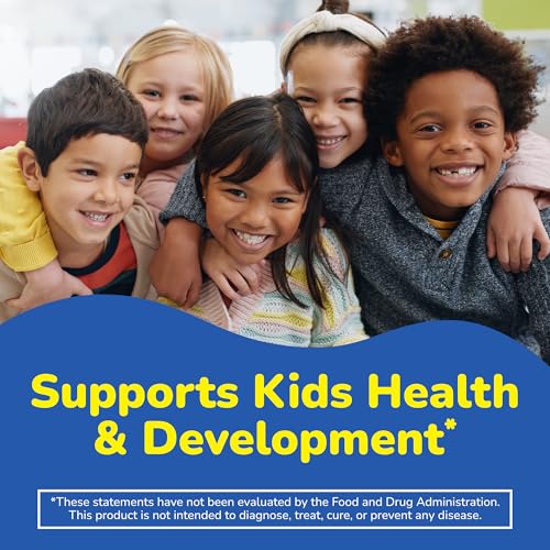 Grupo de niños sonrientes apoyando su salud y desarrollo