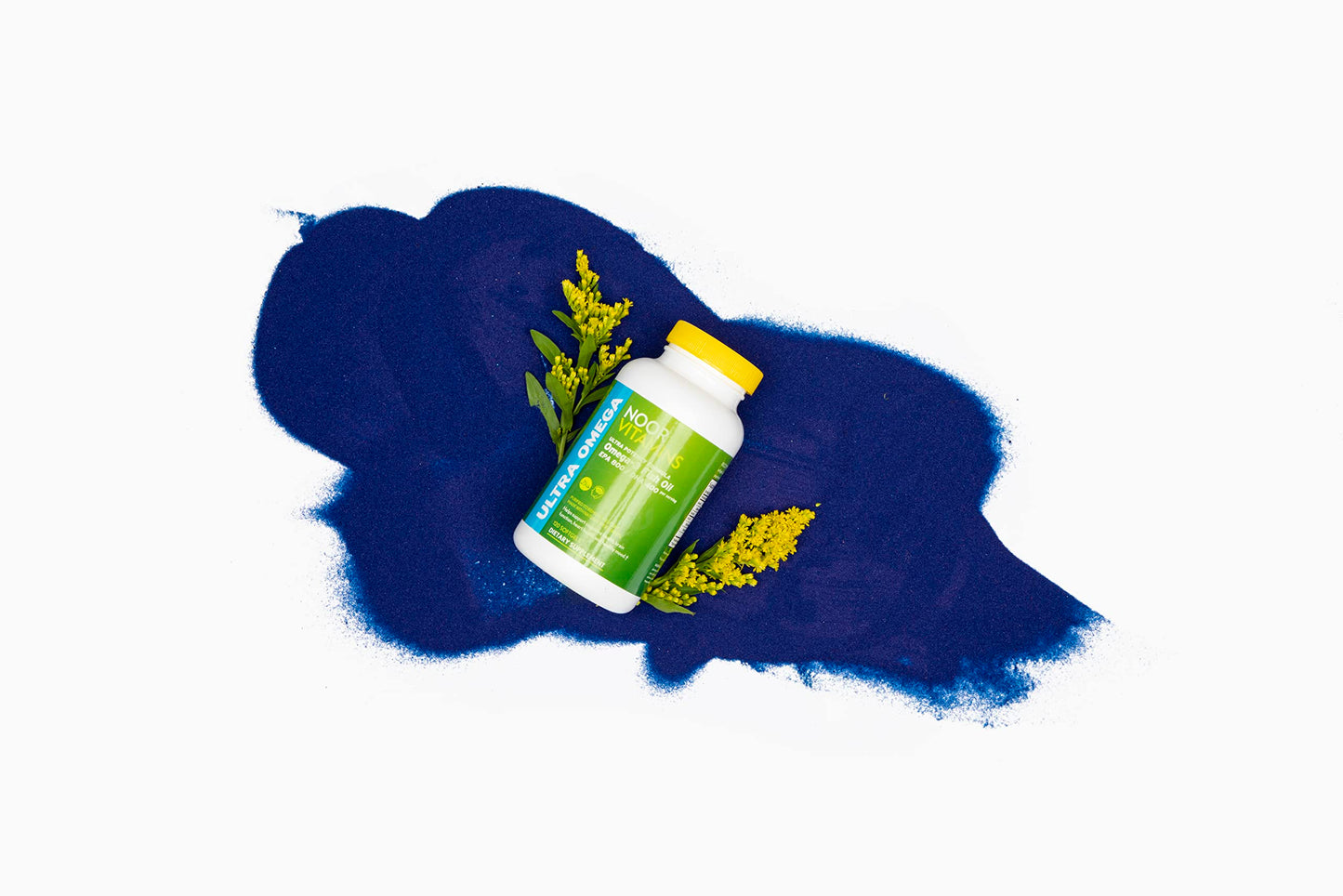 Paquete omega Noor Vitamins con flores