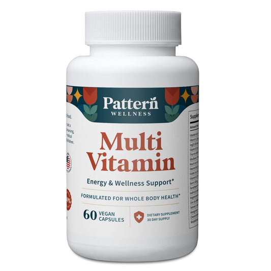 Botella de multivitamínicos Pattern Wellness para hombres y mujeres