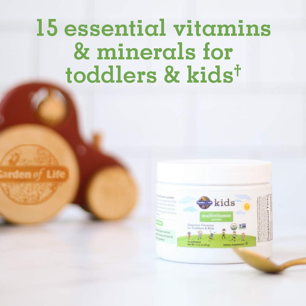 Polvo multivitamínico Garden of Life para niños resaltando vitaminas esenciales