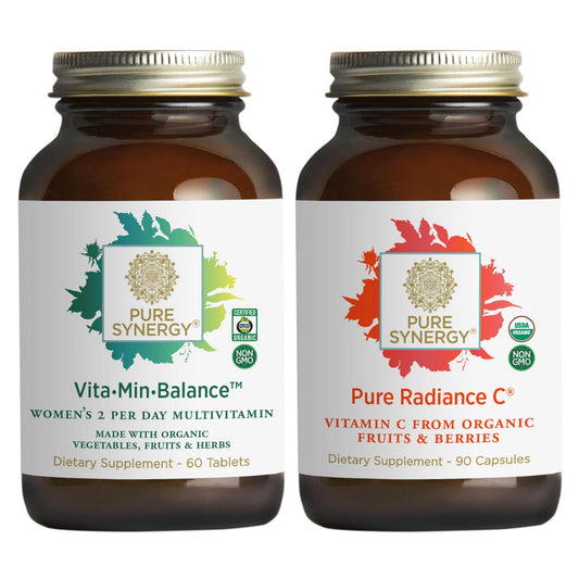 Frascos de PURE SYNERGY VitaMinBalance para mujeres y Pure Radiance C.