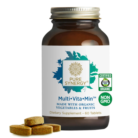 Botella de multivitaminas veganas Pure Synergy con etiqueta orgánica