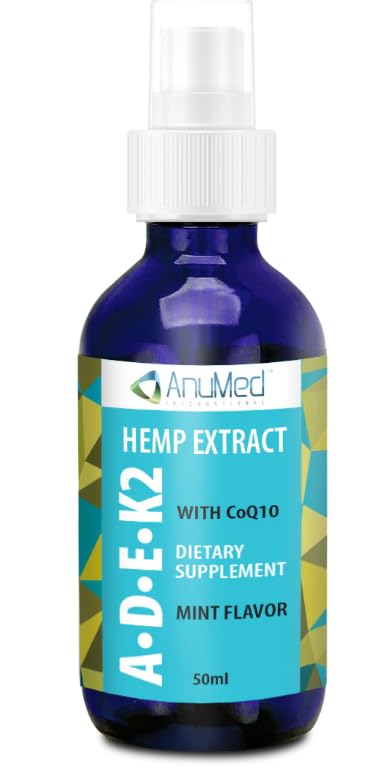Spray AnuMed vitaminas ADEK2 con etiqueta y dosificador