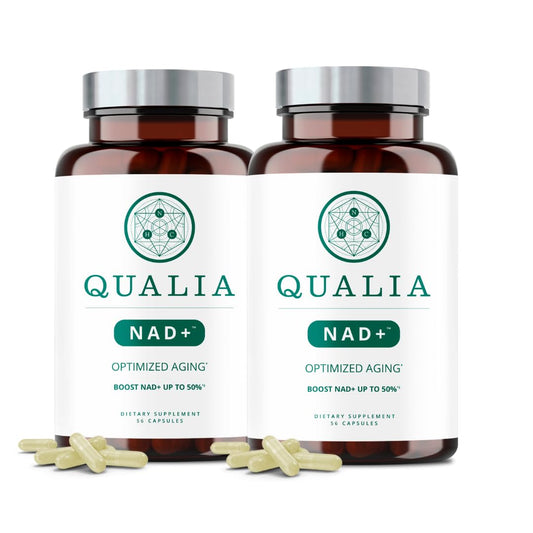 Frasco de suplemento Qualia NAD con ingredientes para aumentar NAD+