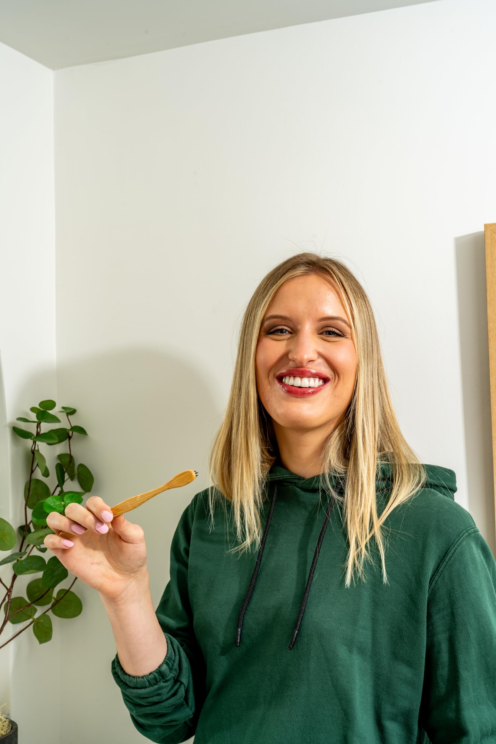 Suplemento nutricional vitaminas ADK Nuray para energía y huesos
