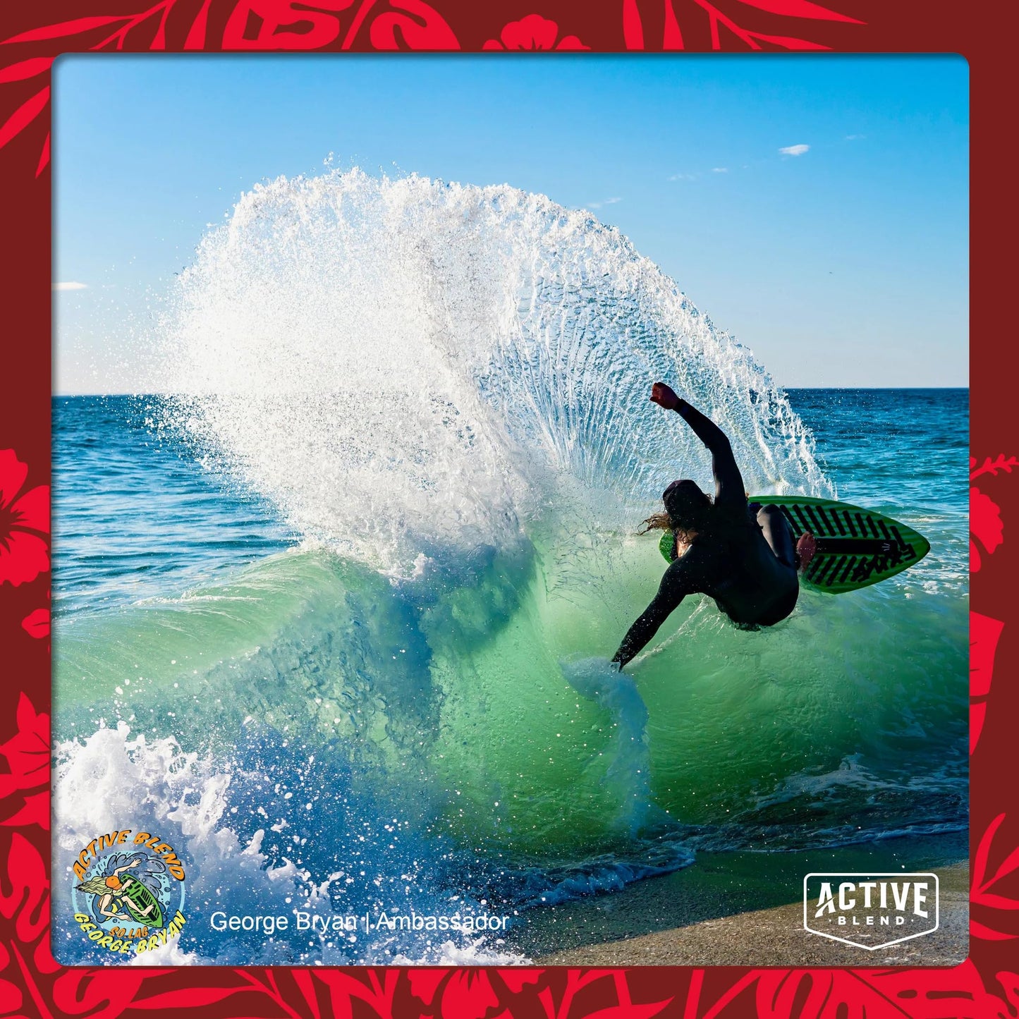 Surfista en el mar promocionando Active Blend.