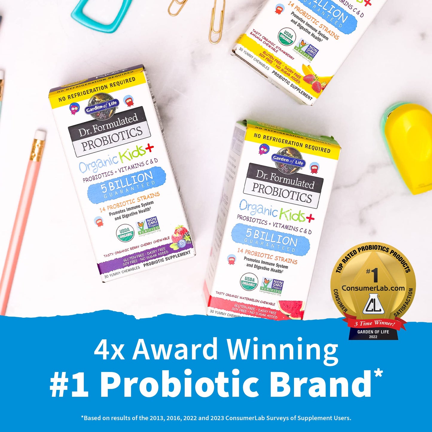 Varias cajas de probióticos Garden of Life sobre una mesa