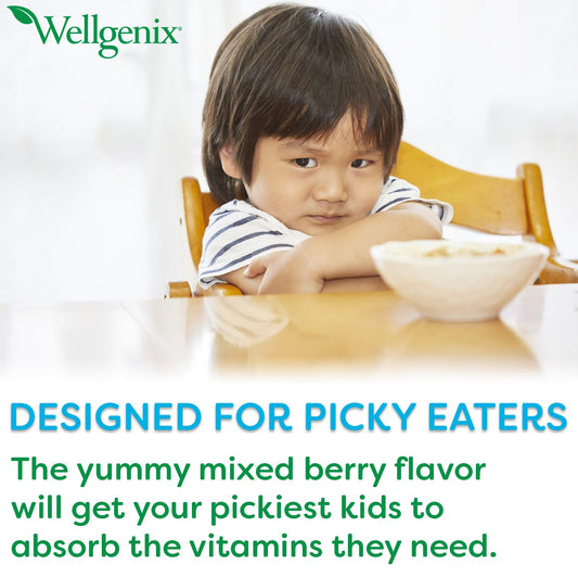 Vitaminas líquidas para niños, sabor a bayas mixtas.