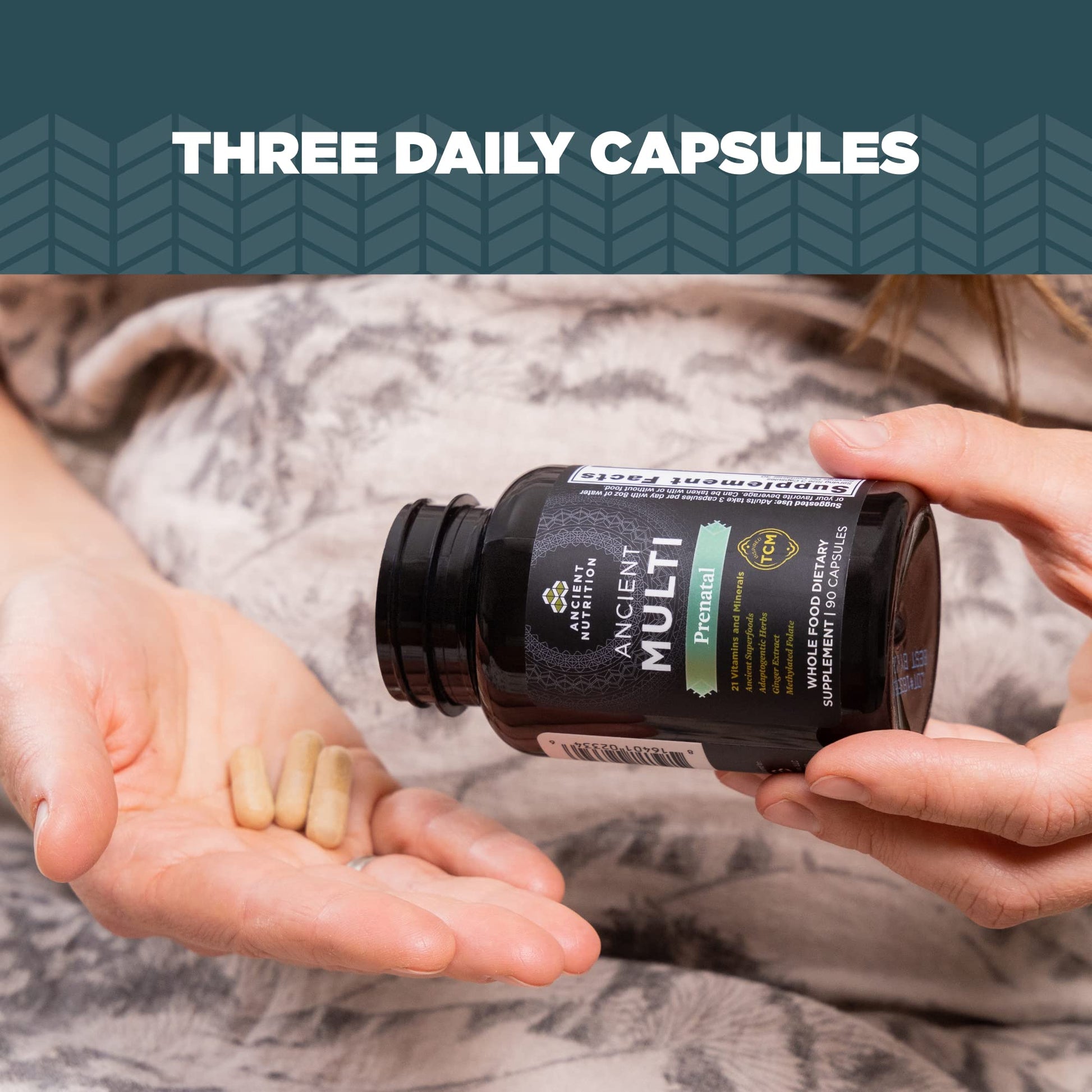Vitaminas-prenatales-Ancient-Nutrition-lado