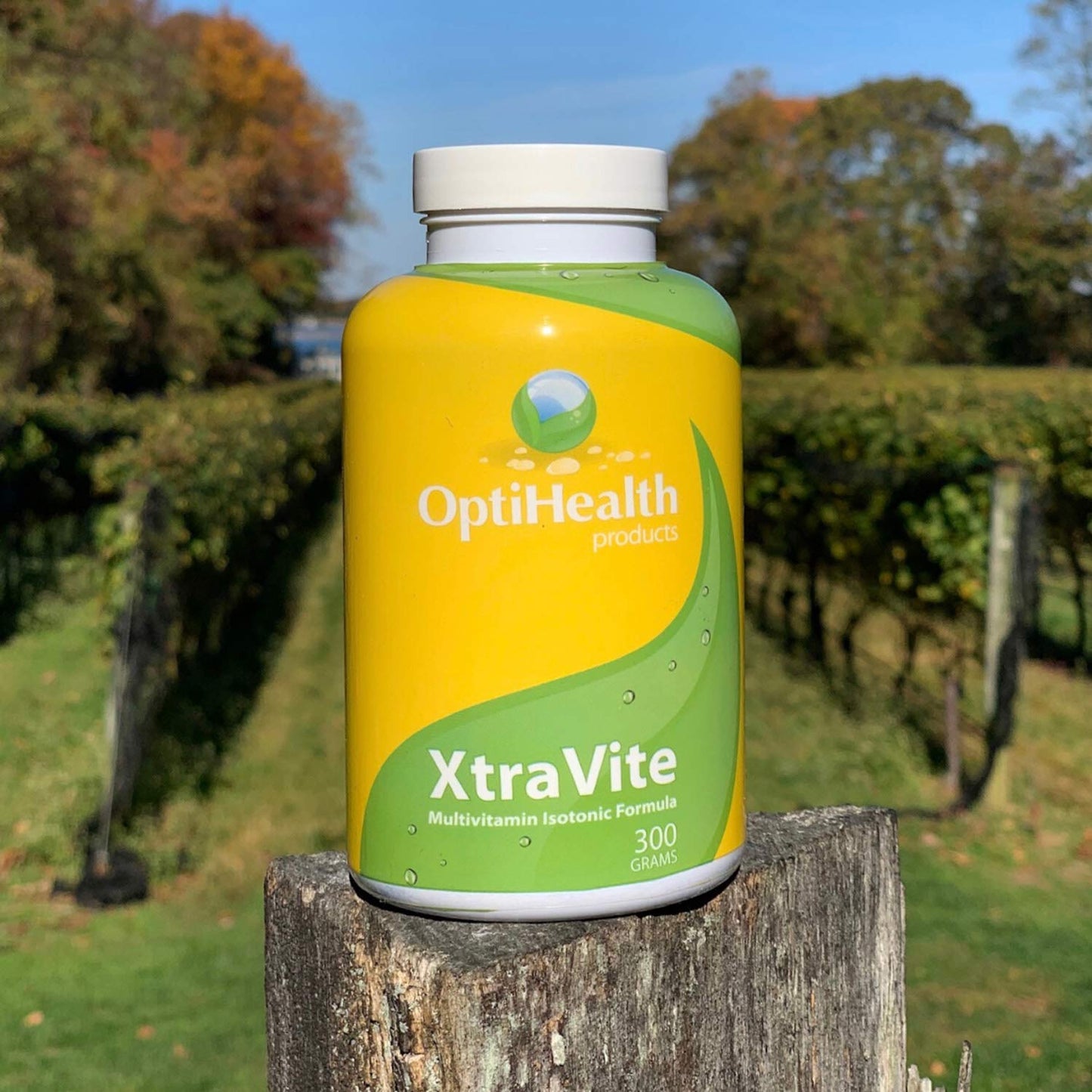 XtraVITE botella con bebida preparada y cuchara