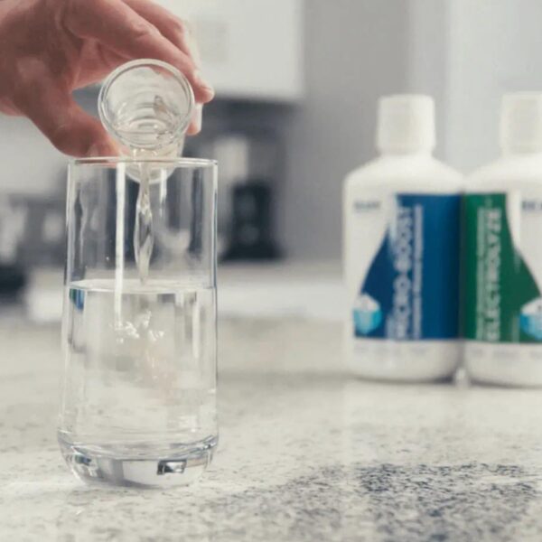 Frasco BEAM Minerals Electrolyze con líquido