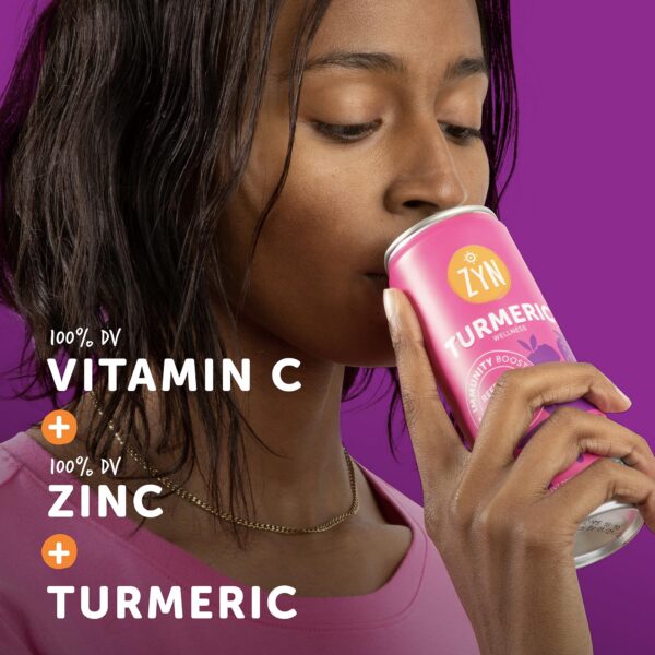 Bebida ZYN sabor mezcla de bayas con cúrcuma y pimienta negra