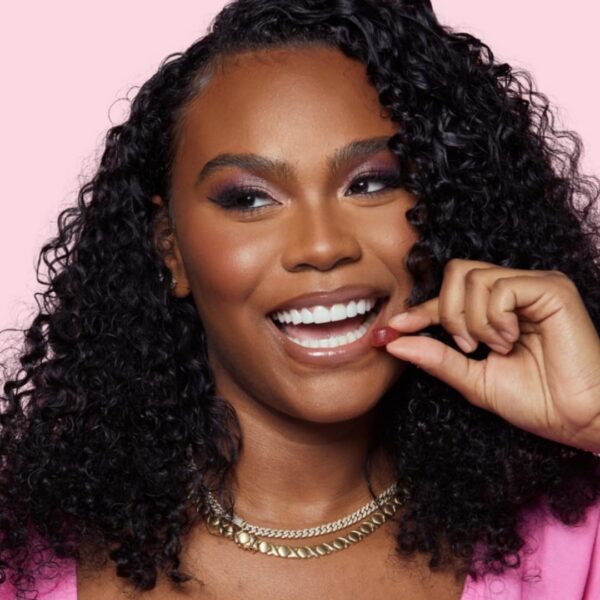 Beneficios vitaminas veganas biotina cabello piel uñas