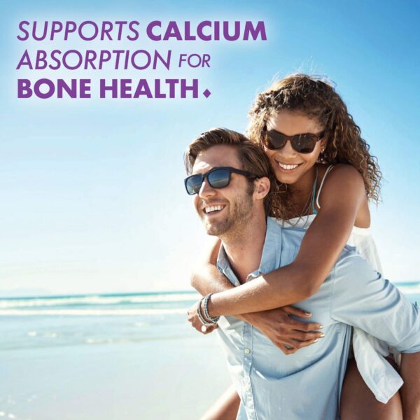 BlueBonnet Vitamina D3 gotas líquido sostenido por mano