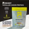 Bolsa de proteína caseína Ascent con etiqueta frontal y cuchara