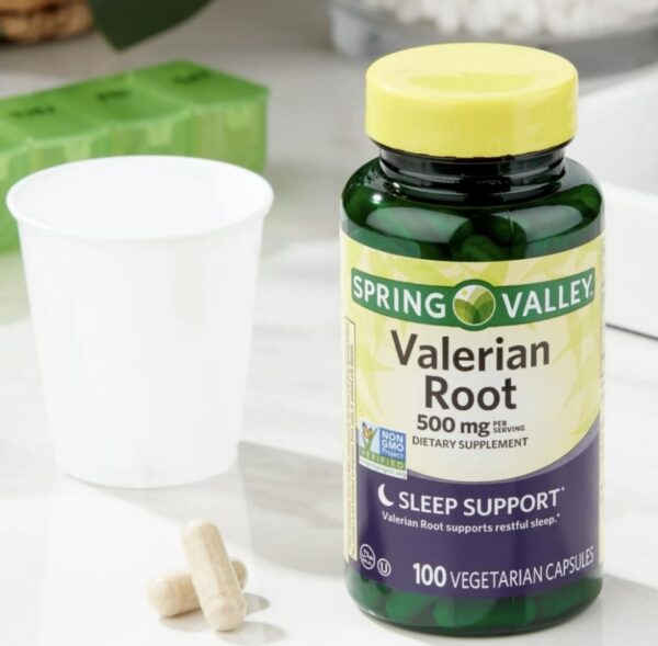 Botella cápsulas valeriana VicVan suplemento natural 100 unidades