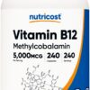 Botella de Nutricost vitamina B12 5000mcg 240 cápsulas vegetarianas