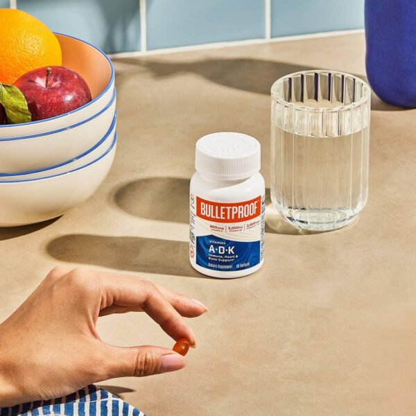 Frasco de Bulletproof A-D-K Softgels vista frontal