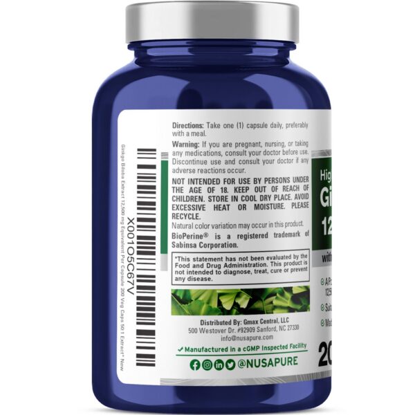 Cápsulas vegetales Ginkgo Biloba NusaPure en mano