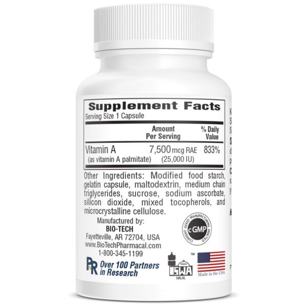 Cápsulas vitamina A palmitato A-25 en mano