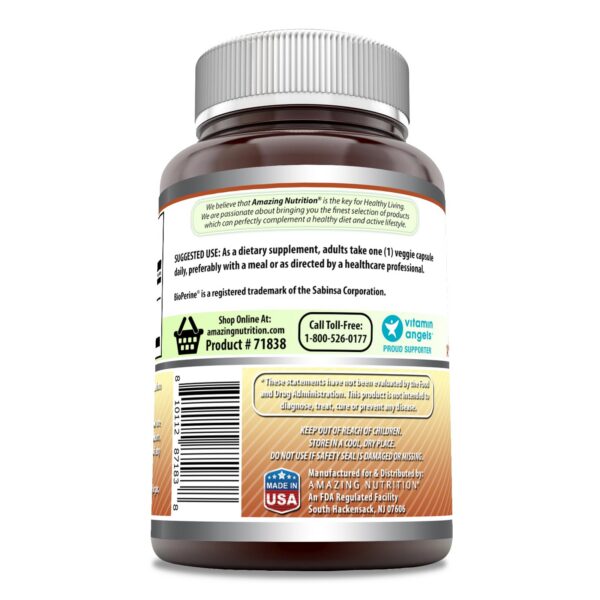 Frasco y etiqueta con información de producto