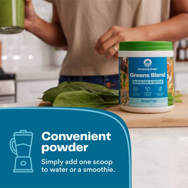 Cucharada polvo Amazing Grass con ingredientes naturales para salud