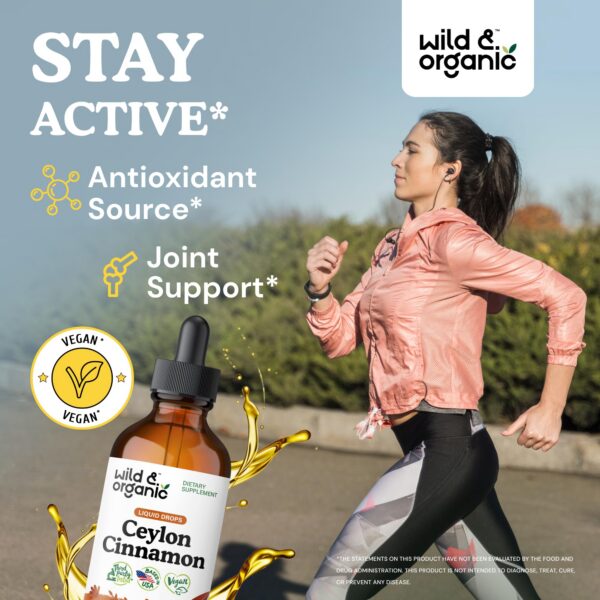 Detalle botella del suplemento natural de canela de Ceilán