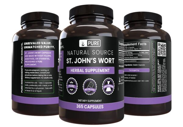 Detalle cápsulas Hierba de San Juan 365 PURE ORIGINAL INGREDIENTS