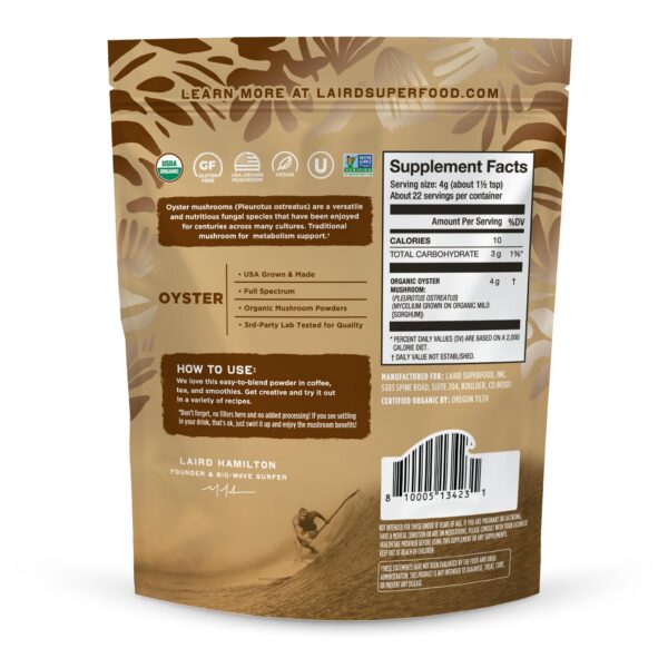 Detalle textura polvo champiñón ostra para salud inmunitaria