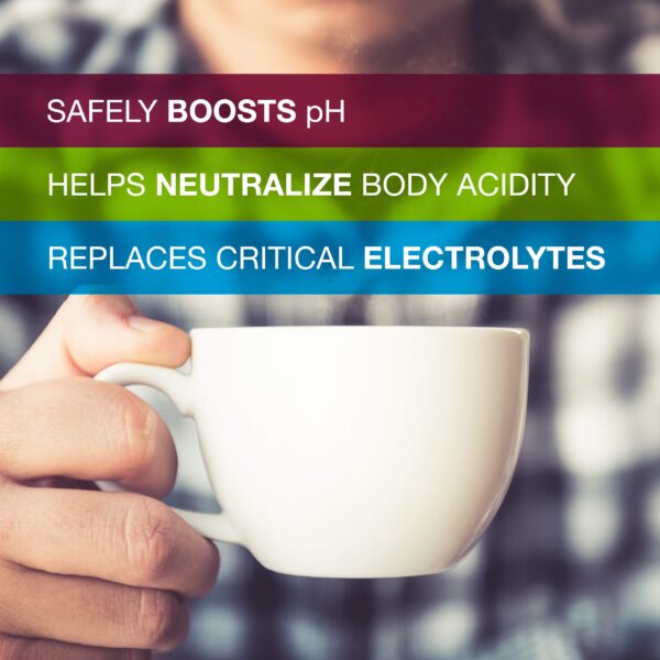 Vista cercana de la etiqueta y gotero de gotas alcalinas